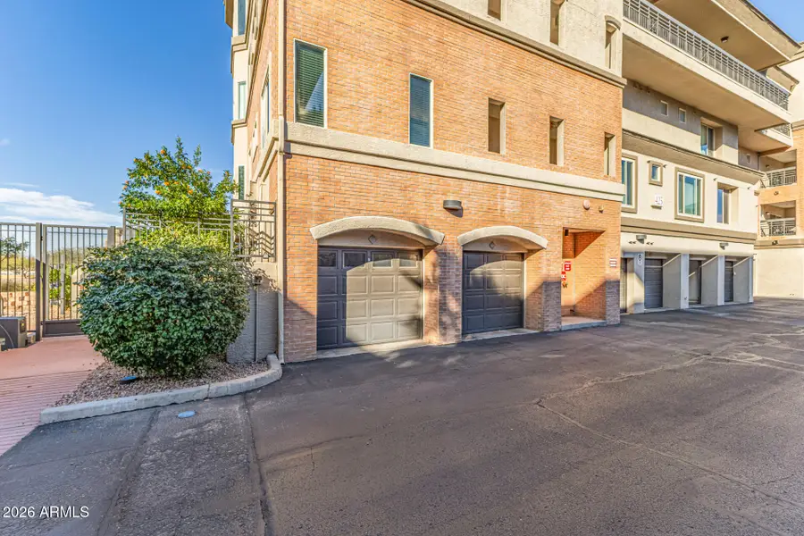 425 W Rio Salado Parkway #101, Tempe, AZ 85281 - #2