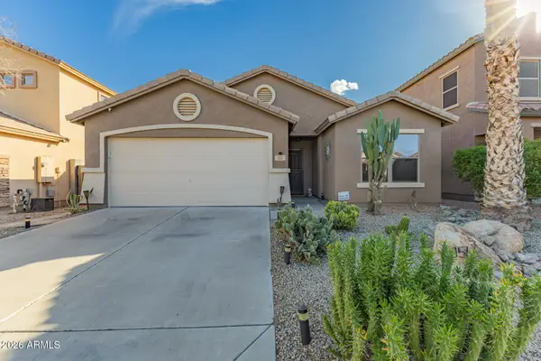157 W Saddle Way, San Tan Valley, AZ 85143