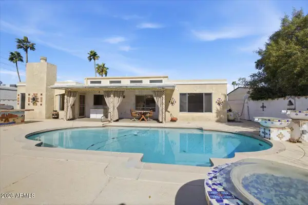 1415 W Tuckey Lane, Phoenix, AZ 85013