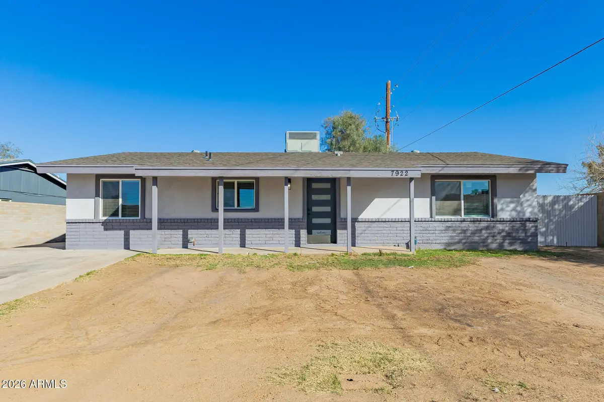 7922 W Clayton Drive, Phoenix, AZ 85033 - Image #1