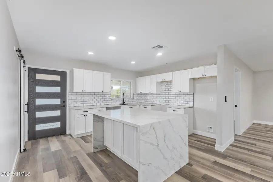 7922 W Clayton Drive, Phoenix, AZ 85033 - Image #2