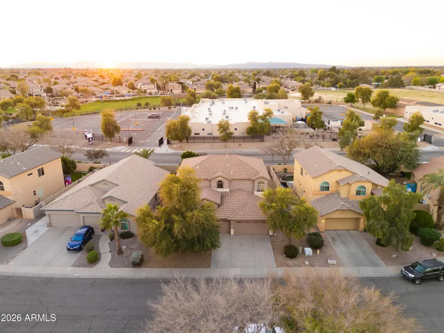 562 N Kimberlee Way, Chandler, AZ 85225 - Image #3