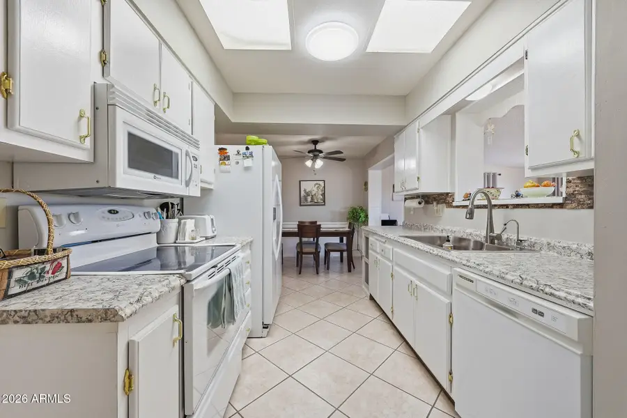 10915 W El Capitan Circle, Sun City, AZ 85351 - Image #3