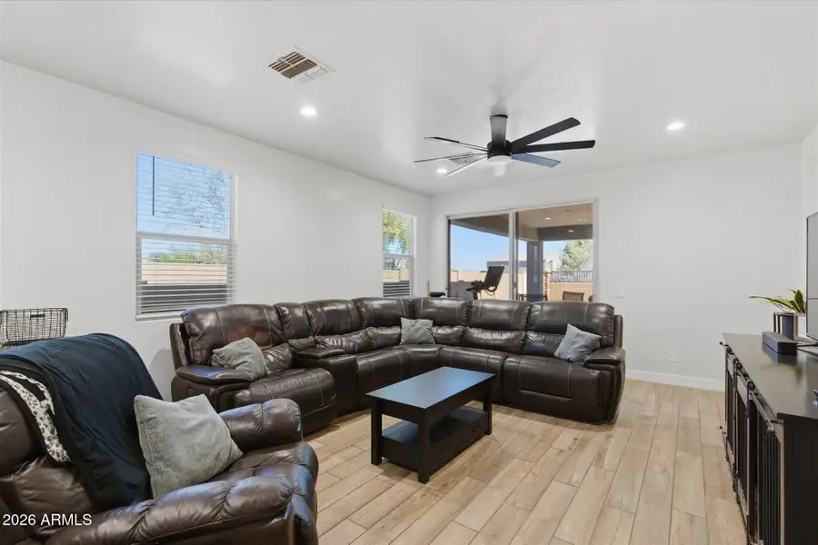 27357 N 178th Avenue, Surprise, AZ 85387 - Image #3