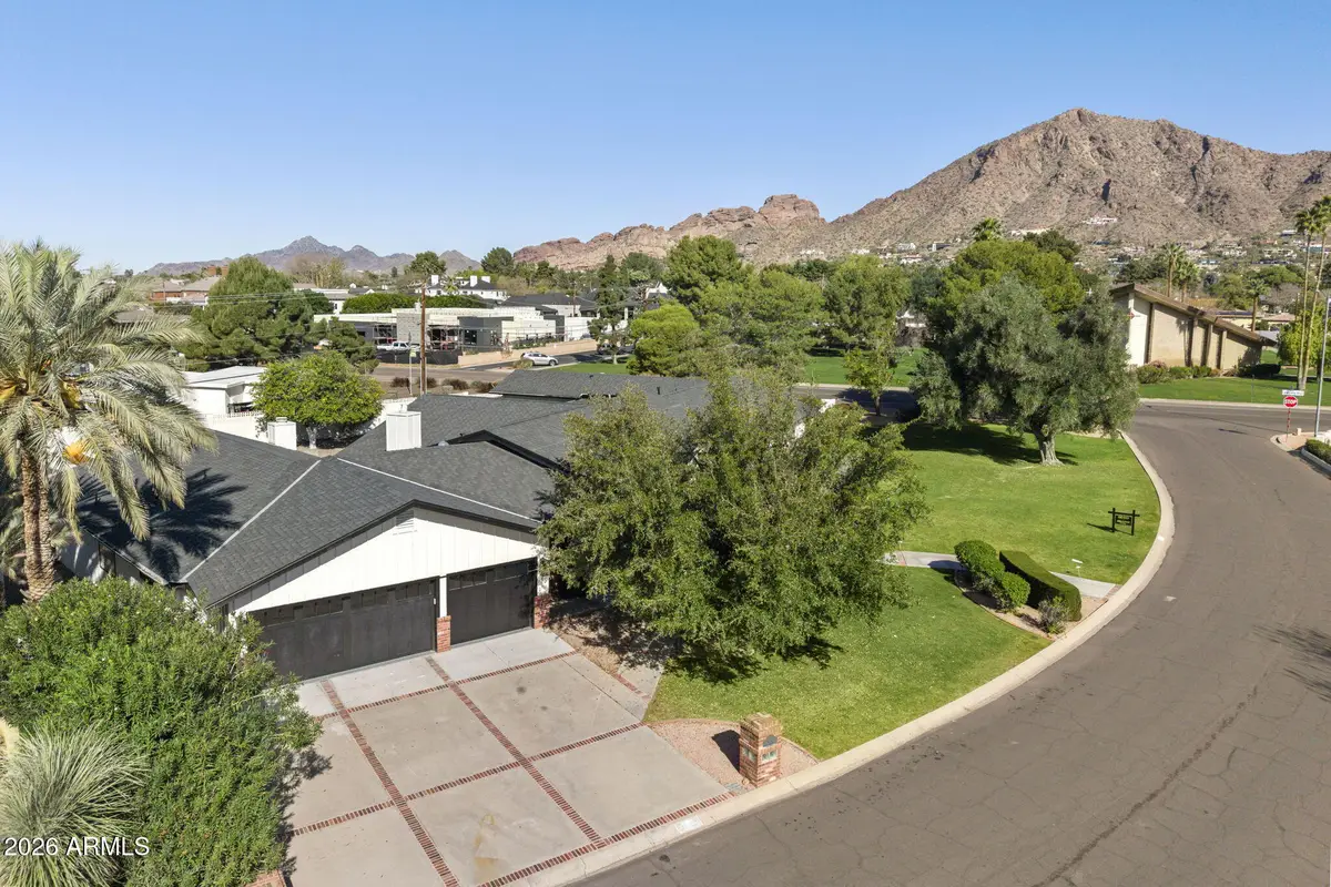 4030 N 54th Place, Phoenix, AZ 85018 - #1