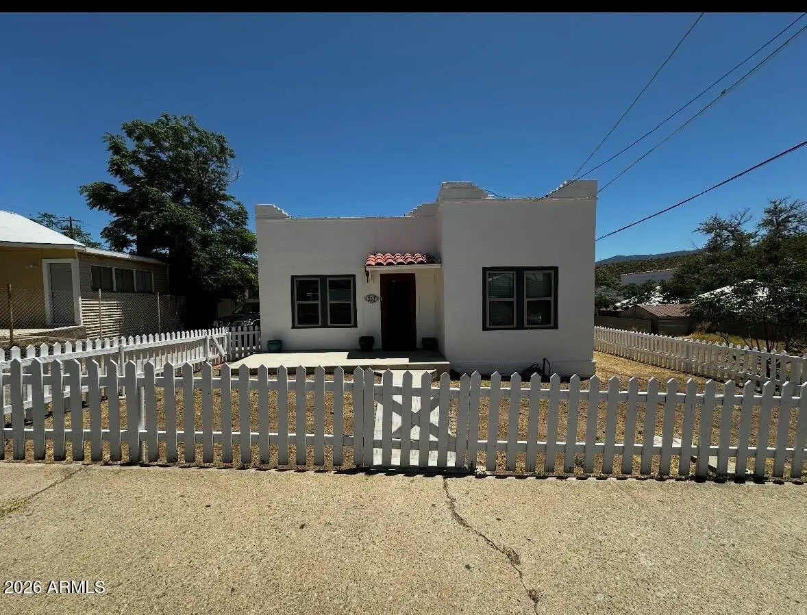 350 E Cottonwood Street, Globe, AZ 85501 - #1
