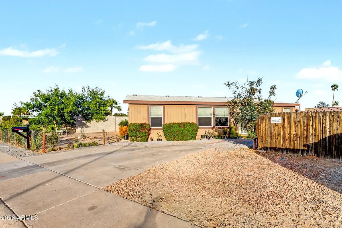 1425 N Evergreen Street, Chandler, AZ 85225 - #1
