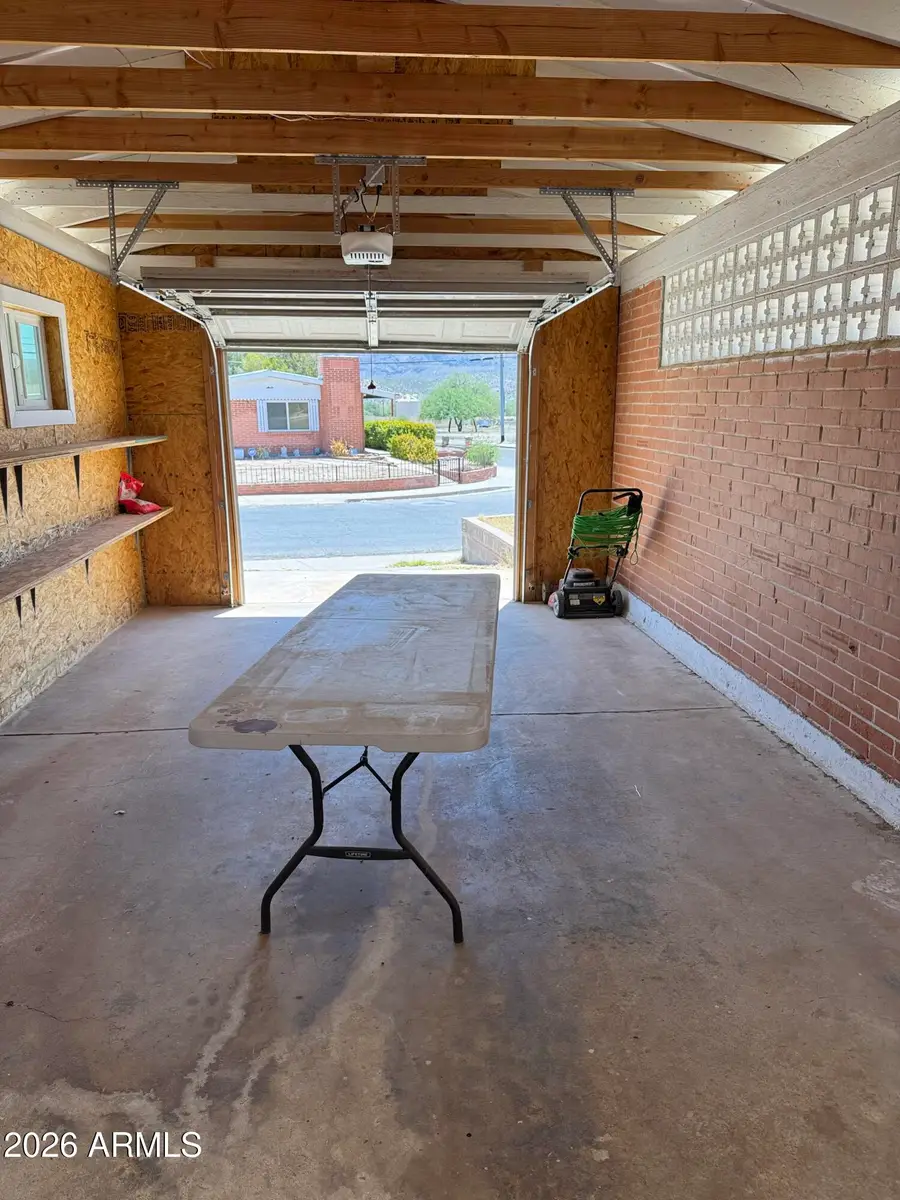 218 W Hartford Road, Kearny, AZ 85137 - #3
