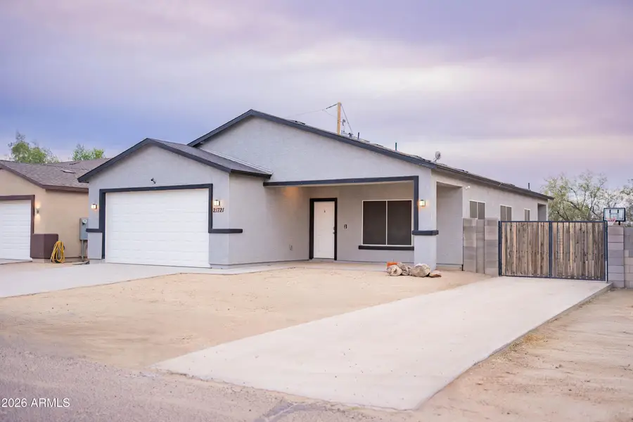 21721 W Laura Street, Wittmann, AZ 85361 - #2