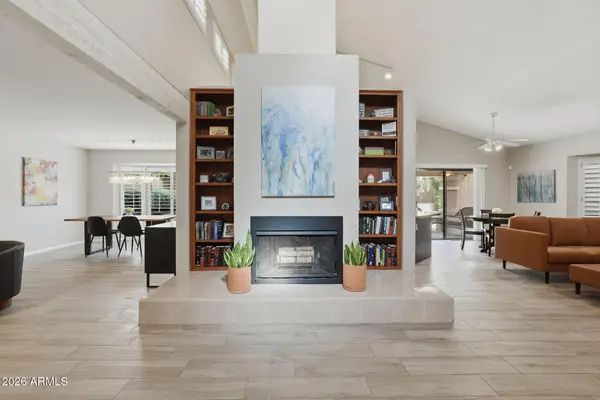 1020 E Desert Cove Avenue, Phoenix, AZ 85020