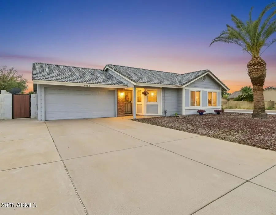 8045 W Columbine Drive, Peoria, AZ 85381 - #2