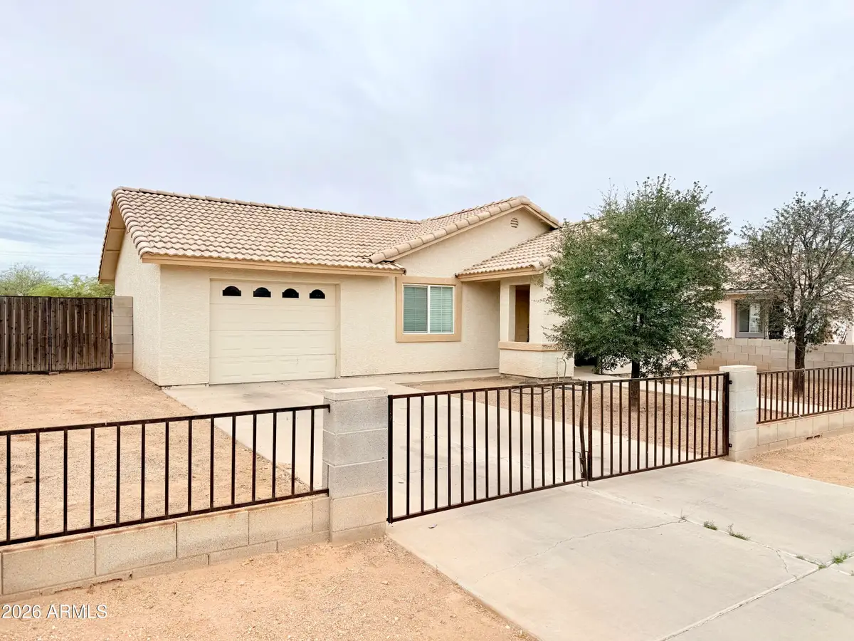 521 W 9th Street, Casa Grande, AZ 85122 - #1
