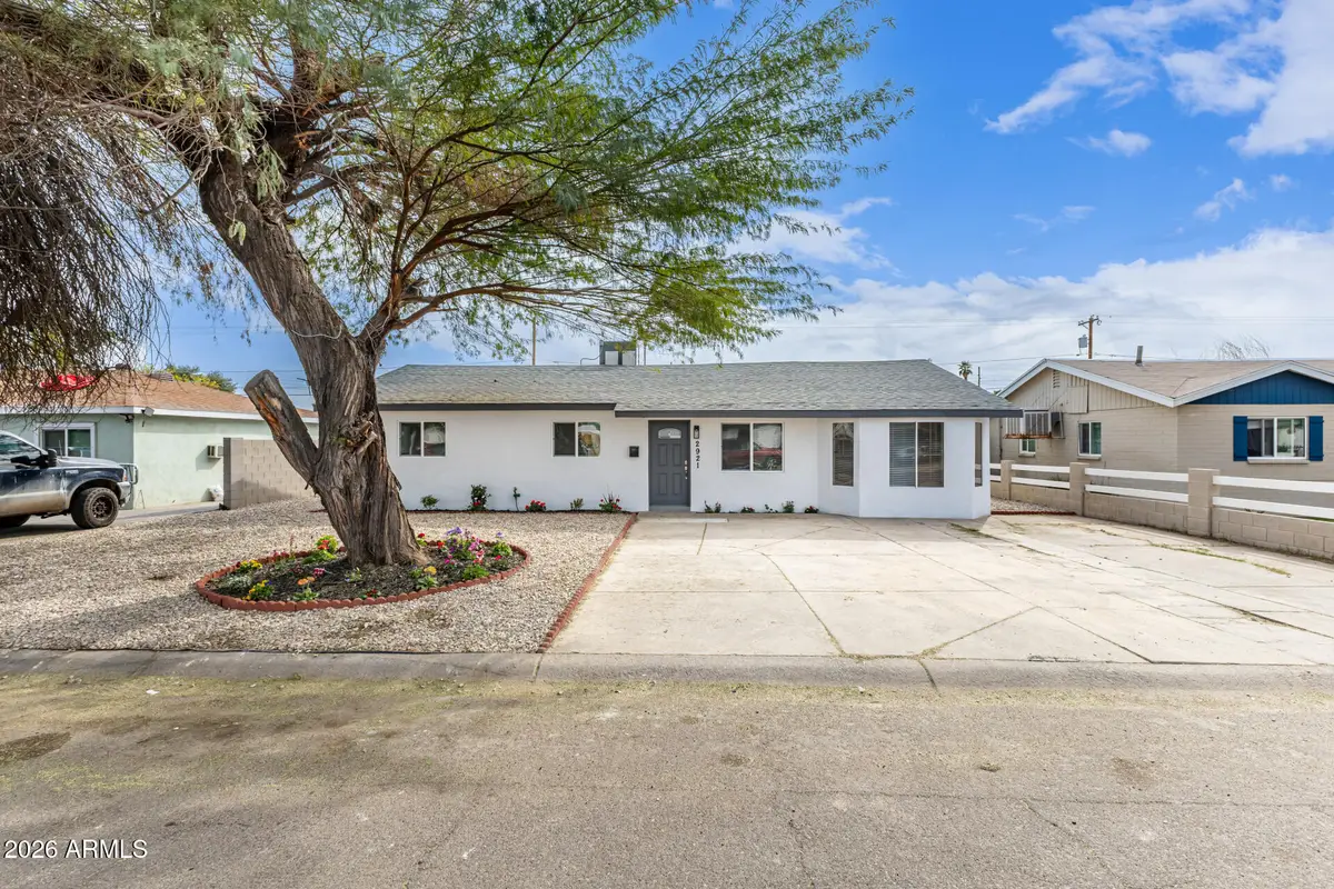 2921 W Solano Drive S, Phoenix, AZ 85017 - #1