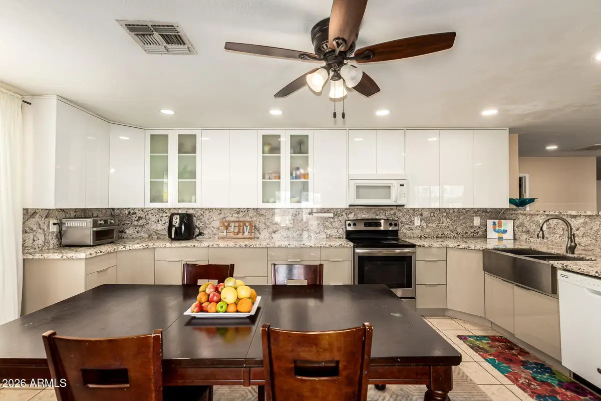 2 E Muriel Drive, Phoenix, AZ 85022 - #1