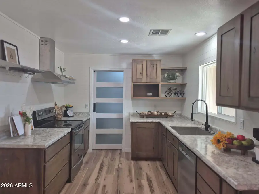 14233 N 60th Avenue, Glendale, AZ 85306 - #2