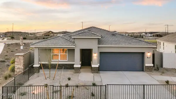 15482 W Desert Hollow Drive, Surprise, AZ 85387