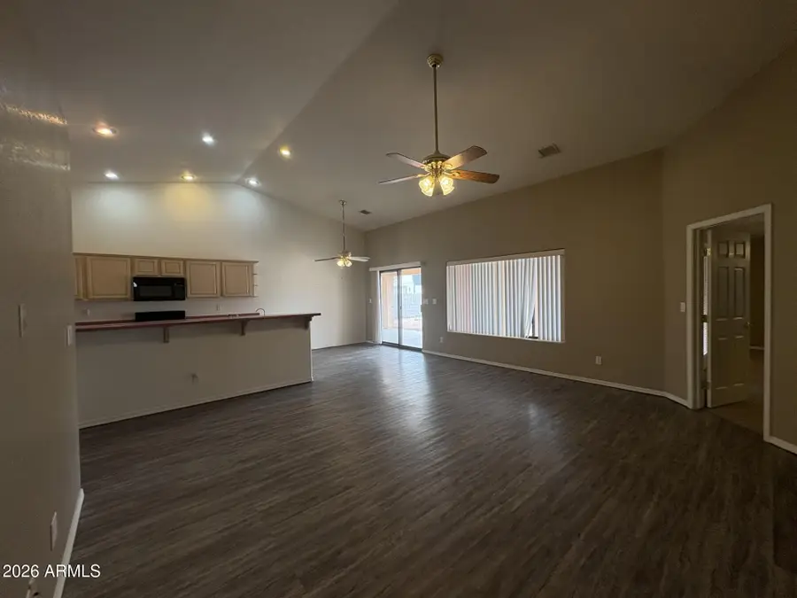 10436 W Fernando Drive, Arizona City, AZ 85123 - #3