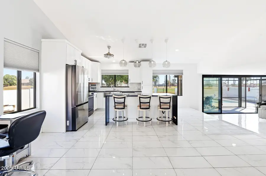 8711 W Sierra Vista Drive, Glendale, AZ 85305 - #3