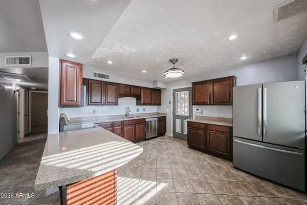 93 S 95th Street, Chandler, AZ 85224