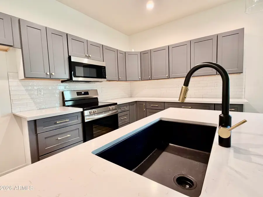 721 W Ocotillo Street, Casa Grande, AZ 85122 - #3