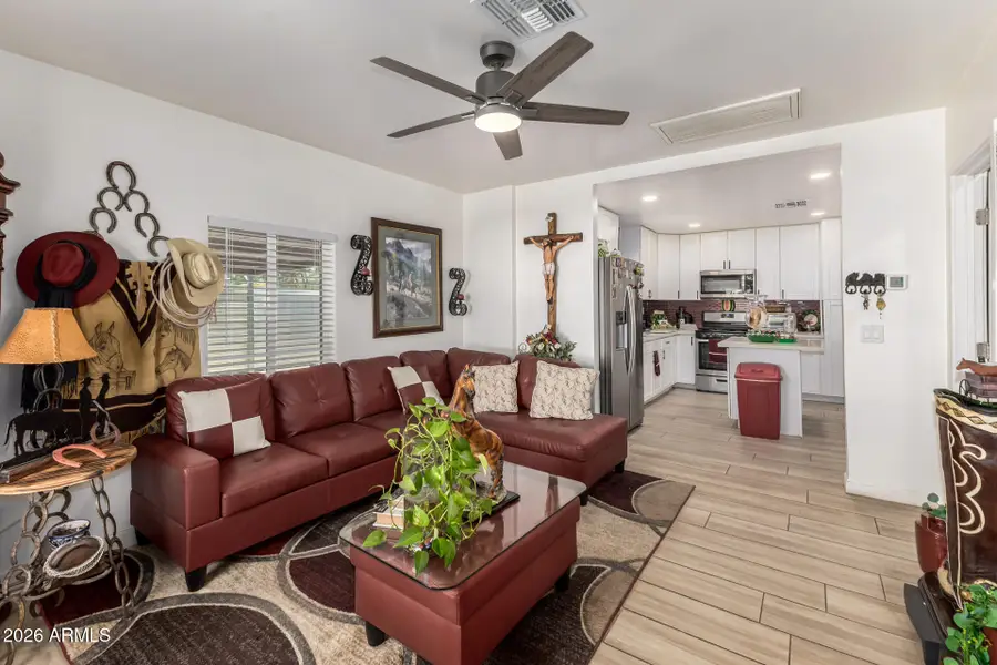 547 W Mahoney Avenue, Mesa, AZ 85210 - #3