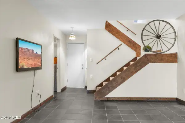 8422 N Central Avenue #B, Phoenix, AZ 85020