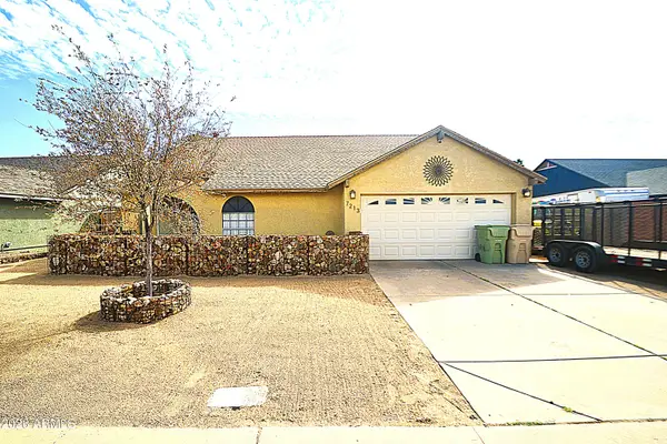 7213 W Tuckey Lane, Glendale, AZ 85303