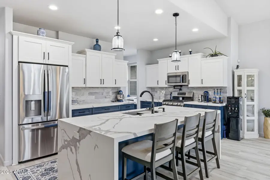 3401 N Eagles Creek Drive, Show Low, AZ 85901 - #3