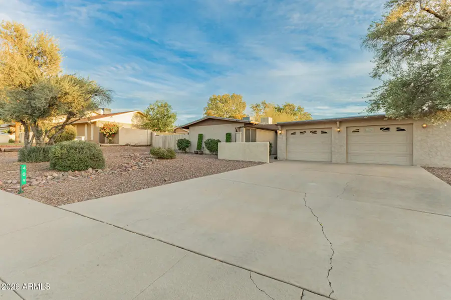 409 E Port Au Prince Lane, Phoenix, AZ 85022 - #3