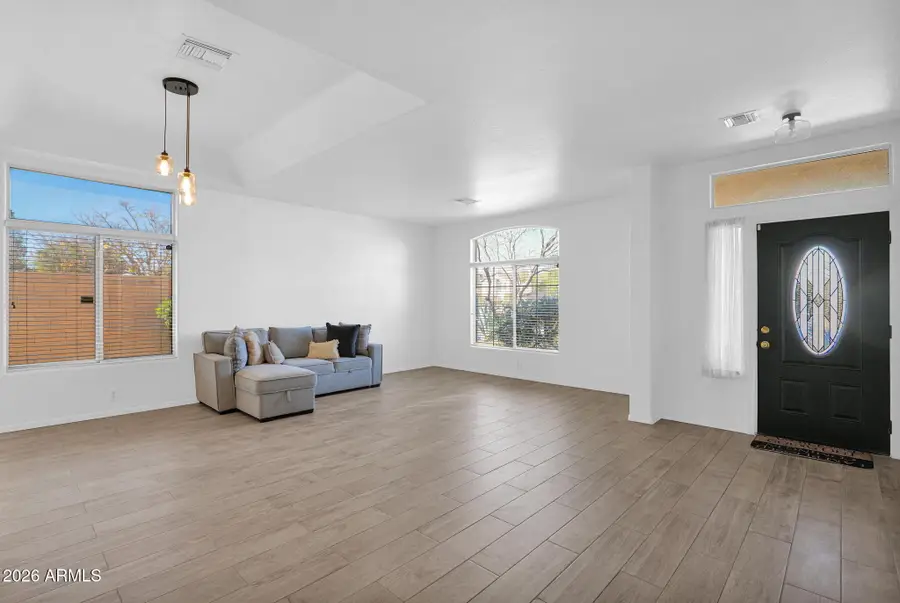 907 E Gary Lane, Phoenix, AZ 85042 - #3