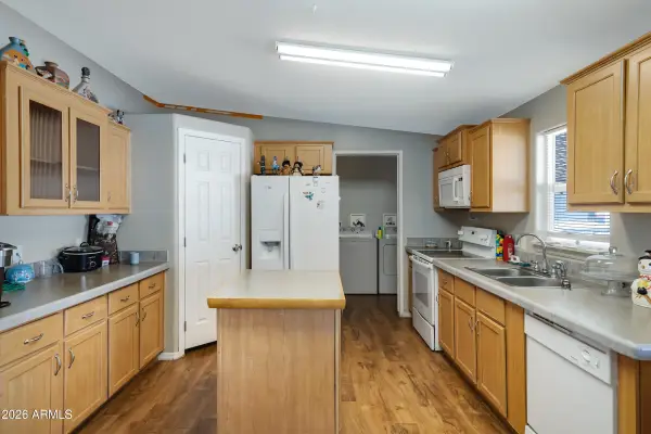 2200 N Delaware Drive #OFC, Apache Junction, AZ 85120