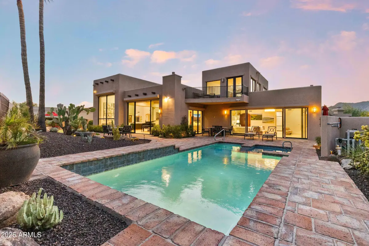 5984 N Echo Canyon Drive, Phoenix, AZ 85018 - #1