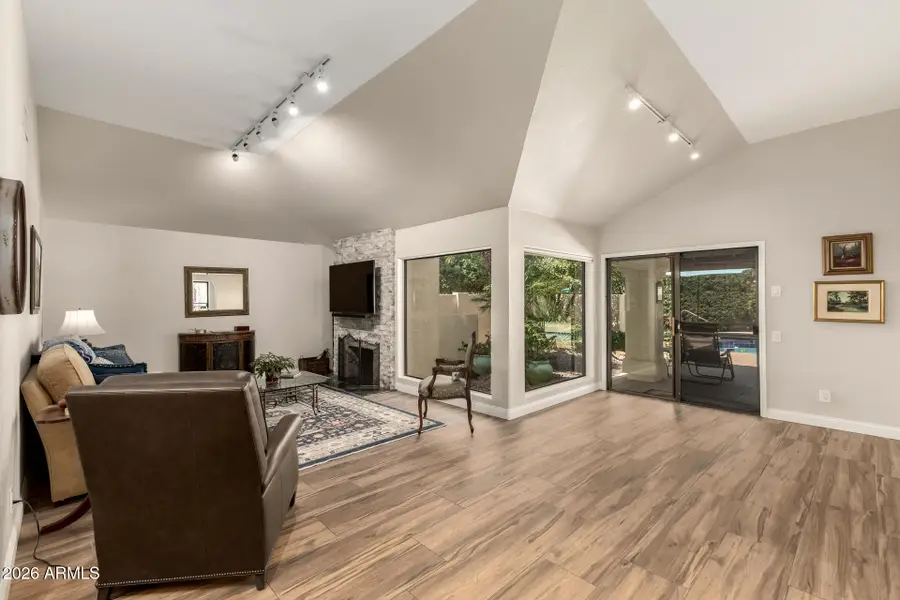 10010 E Sunnyslope Lane, Scottsdale, AZ 85258 - #2