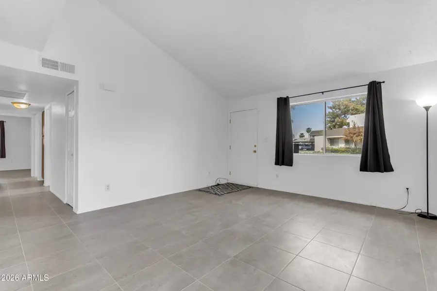 2221 W Farmdale Avenue #17, Mesa, AZ 85202 - #3