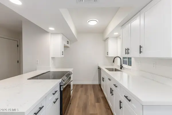 4554 E Paradise Village Parkway N #227, Phoenix, AZ 85032