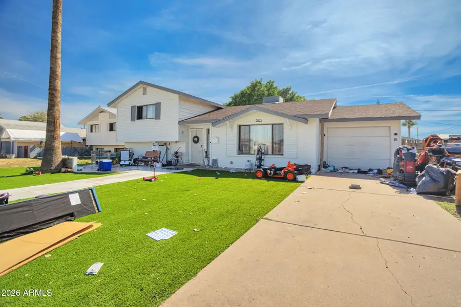 3925 W San Juan Avenue, Phoenix, AZ 85019 - #3