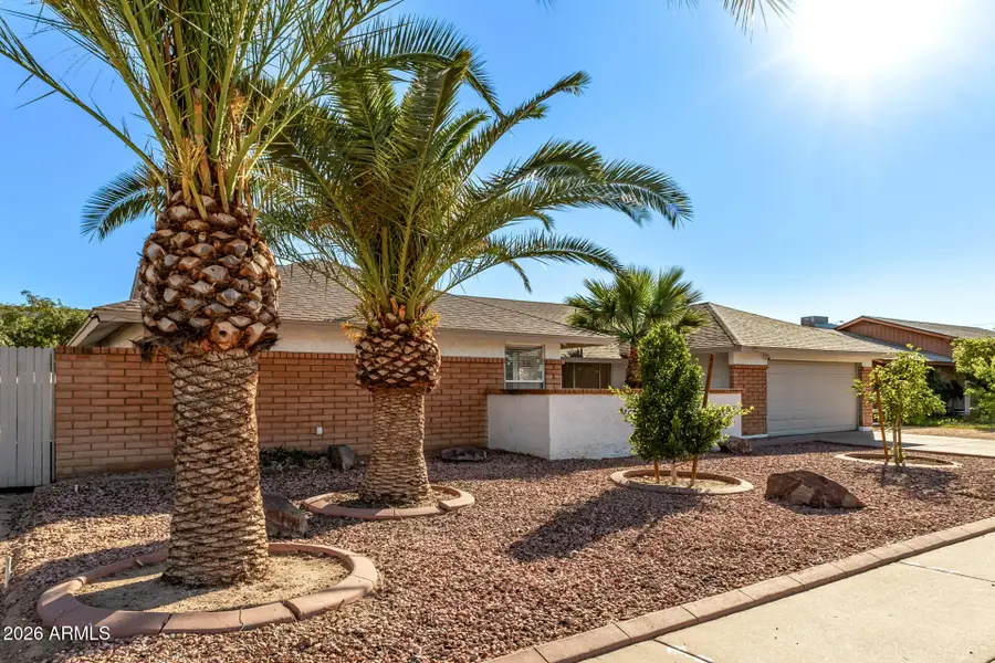 4237 W Hartford Avenue, Glendale, AZ 85308 - #3