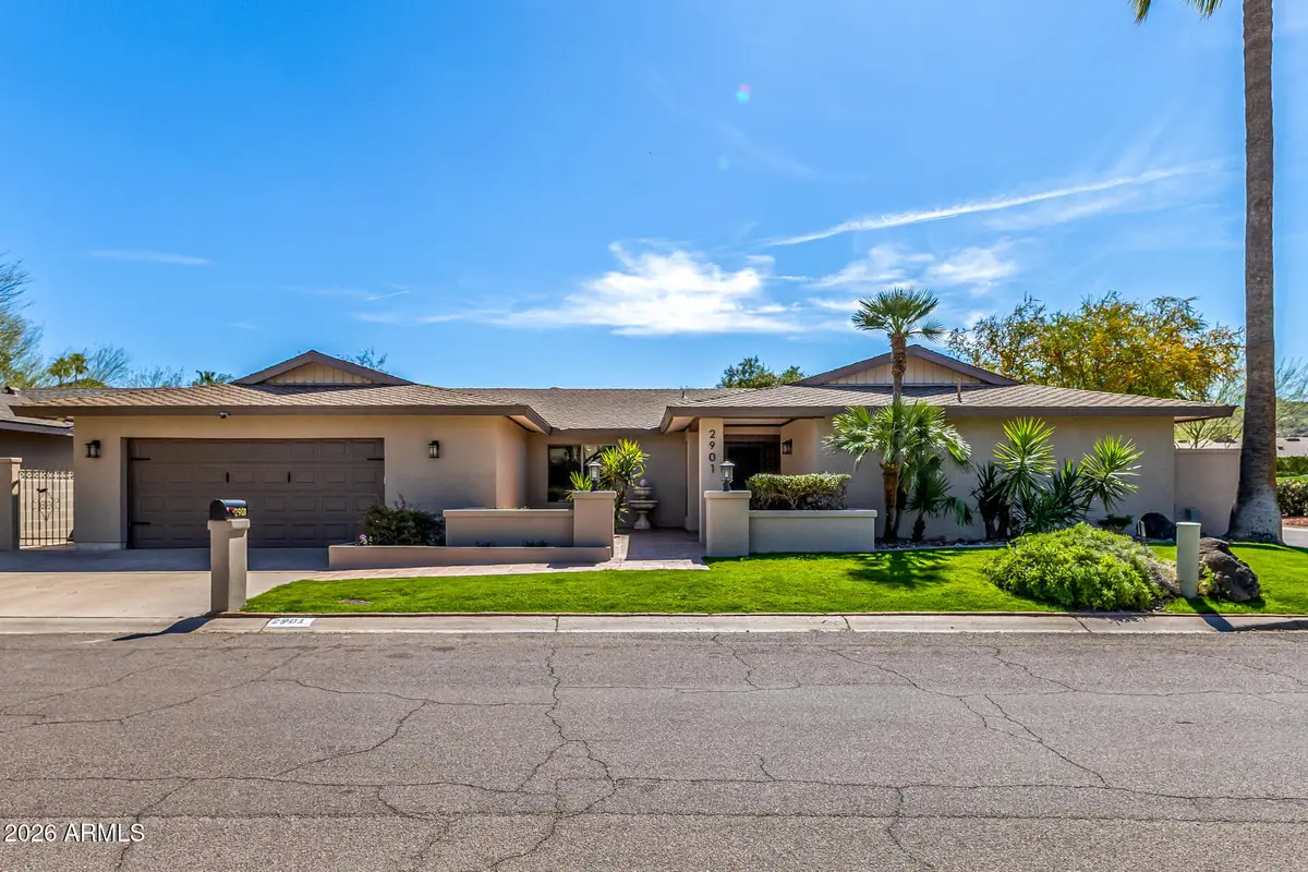 2901 E Las Rocas Drive, Phoenix, AZ 85028 - #1