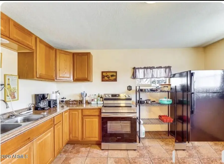 612 W Porphyry Street, Superior, AZ 85173 - #3