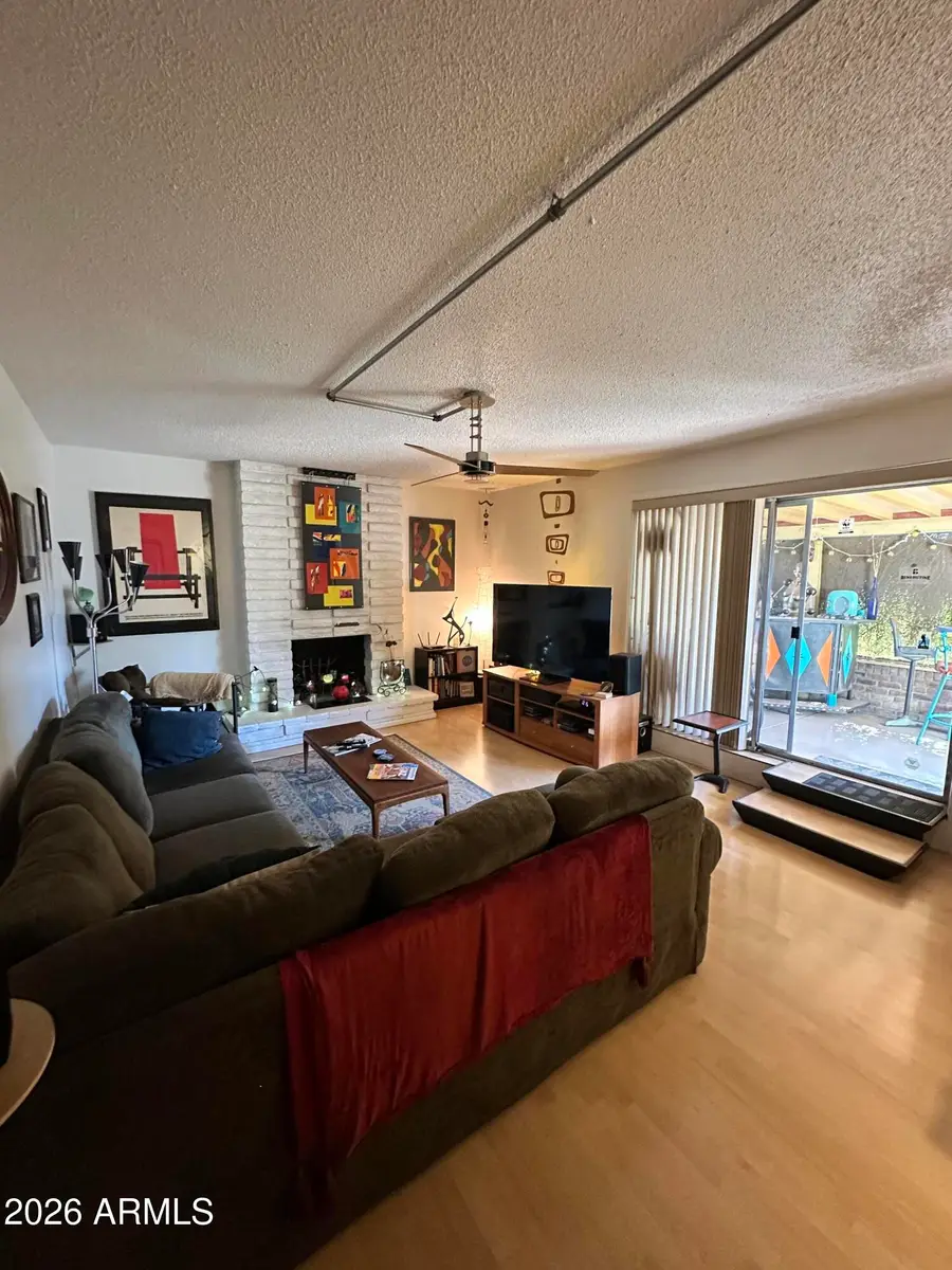 915 E Campus Drive, Tempe, AZ 85282 - #3