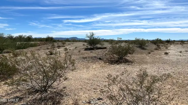 X W Adobe Ranch --, Gila Bend, AZ 85337
