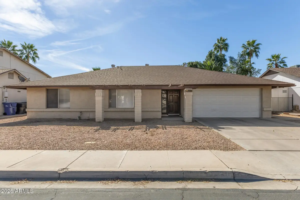 925 W Mendoza Avenue, Mesa, AZ 85210 - #1