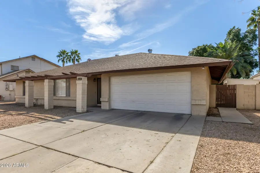 925 W Mendoza Avenue, Mesa, AZ 85210 - #3