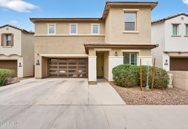 690 N Sparrow Court, Gilbert, AZ 85234