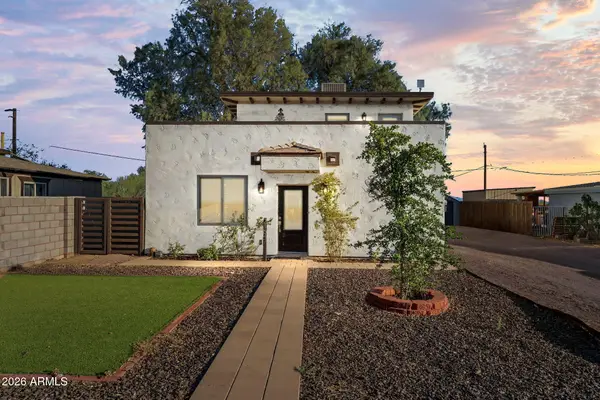 21647 W Laura Street, Wittmann, AZ 85361