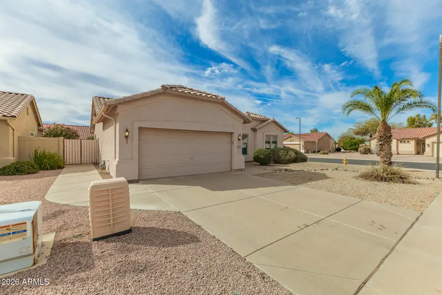 1413 E Peach Tree Drive, Chandler, AZ 85249 - #2