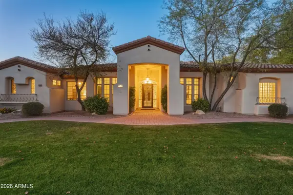 370 E Canyon Creek Drive, Gilbert, AZ 85295