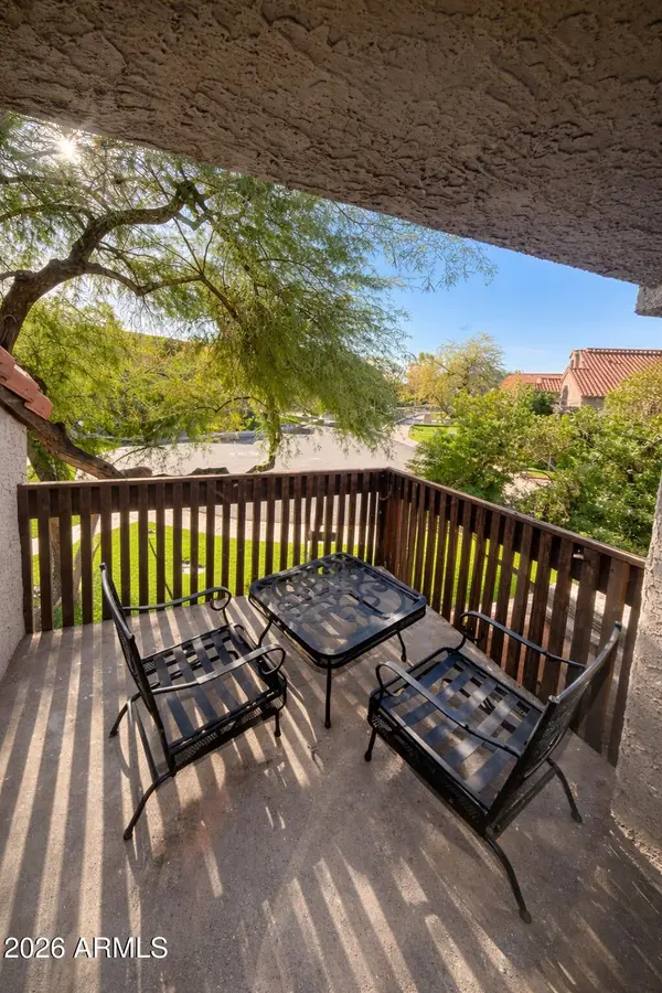 700 E Mesquite Circle #M229, Tempe, AZ 85288