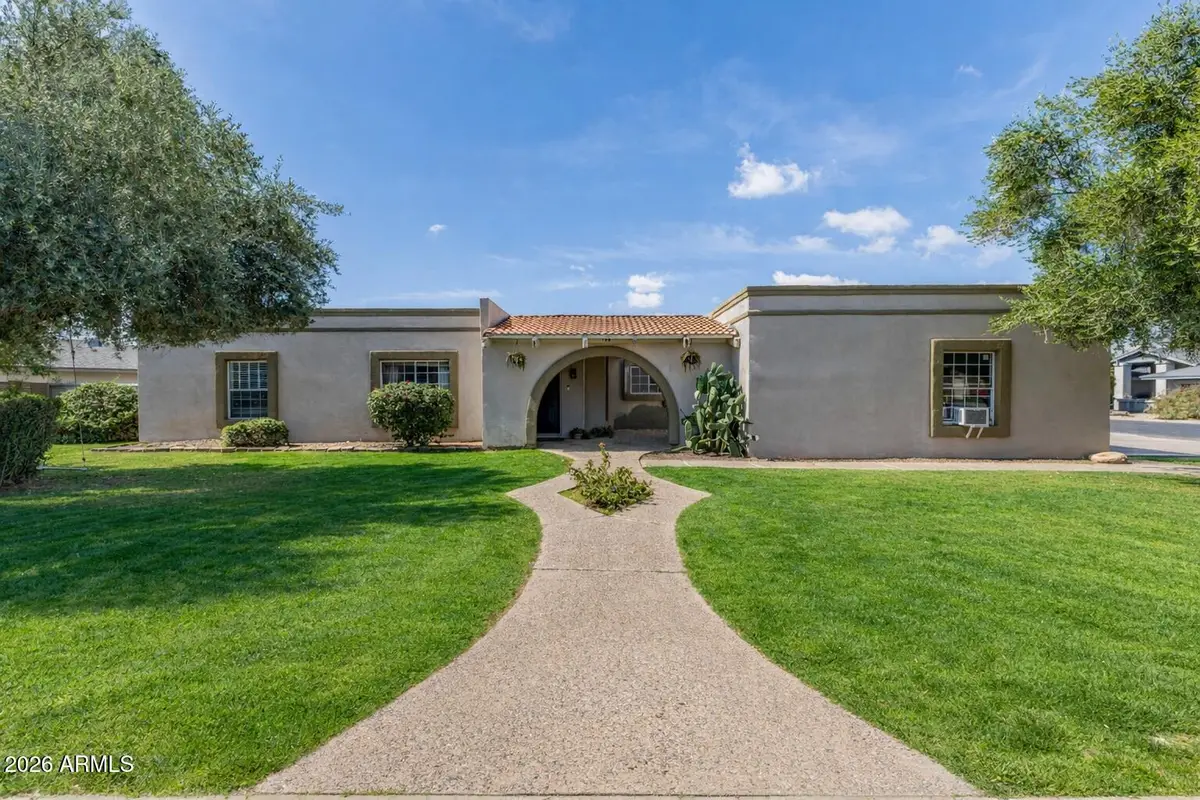 906 E Jasmine Street, Mesa, AZ 85203 - #1