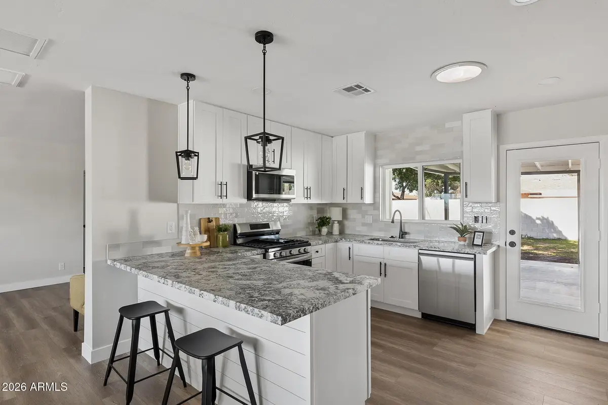 2336 W Village Drive, Phoenix, AZ 85023 - #1